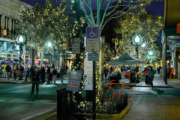 Gallery Night at Christmas