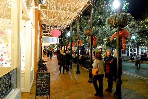 Gallery Night at Christmas