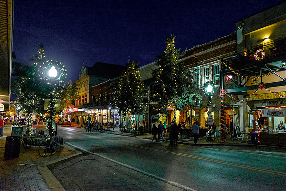Gallery Night at Christmas