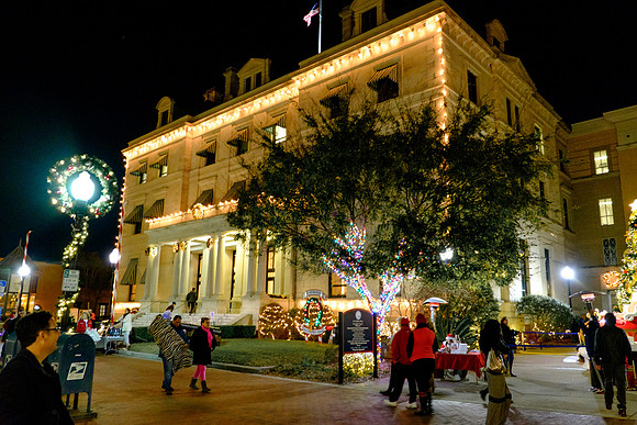 Gallery Night at Christmas