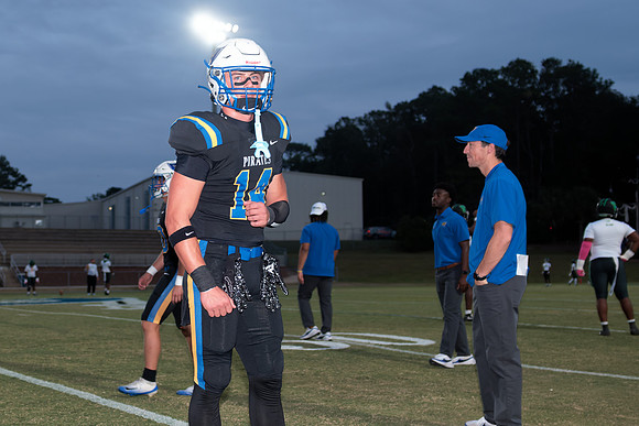 Fairhope Football photography by Jon Hauge