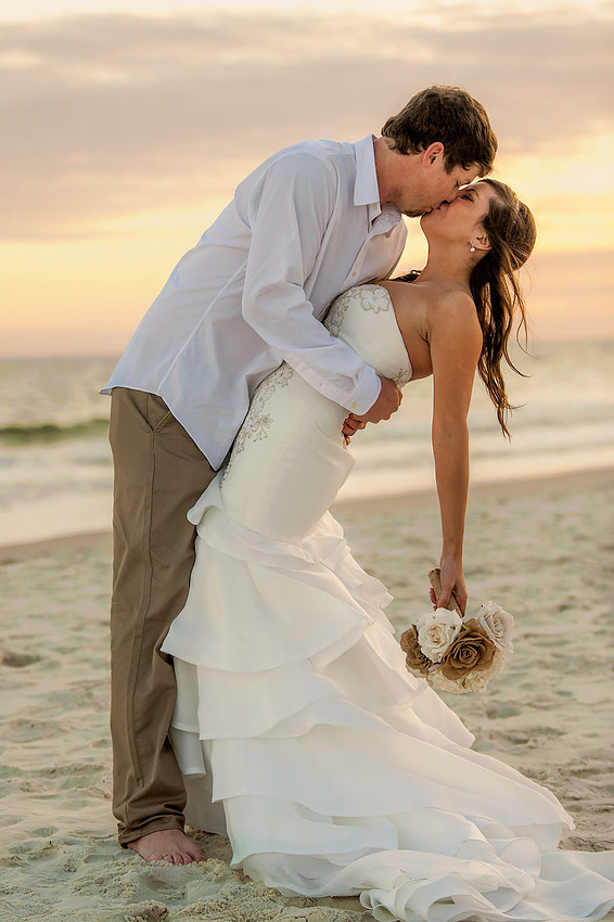 Kiss on the Beach