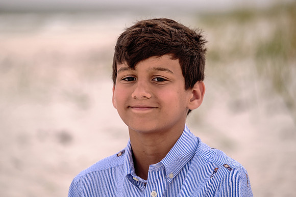 Family photographer at the Island House Hotel Orange Beach