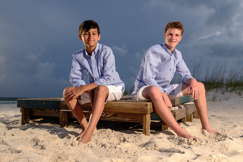 Family photographer at the Island House Hotel Orange Beach