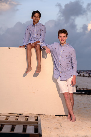 Family photographer at the Island House Hotel Orange Beach