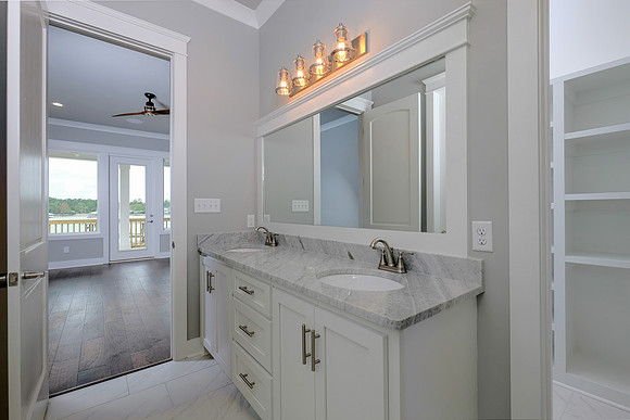 Real Estate Photographer in Elberta Alabama