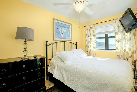 Gulf Shores Island Shore Condominium